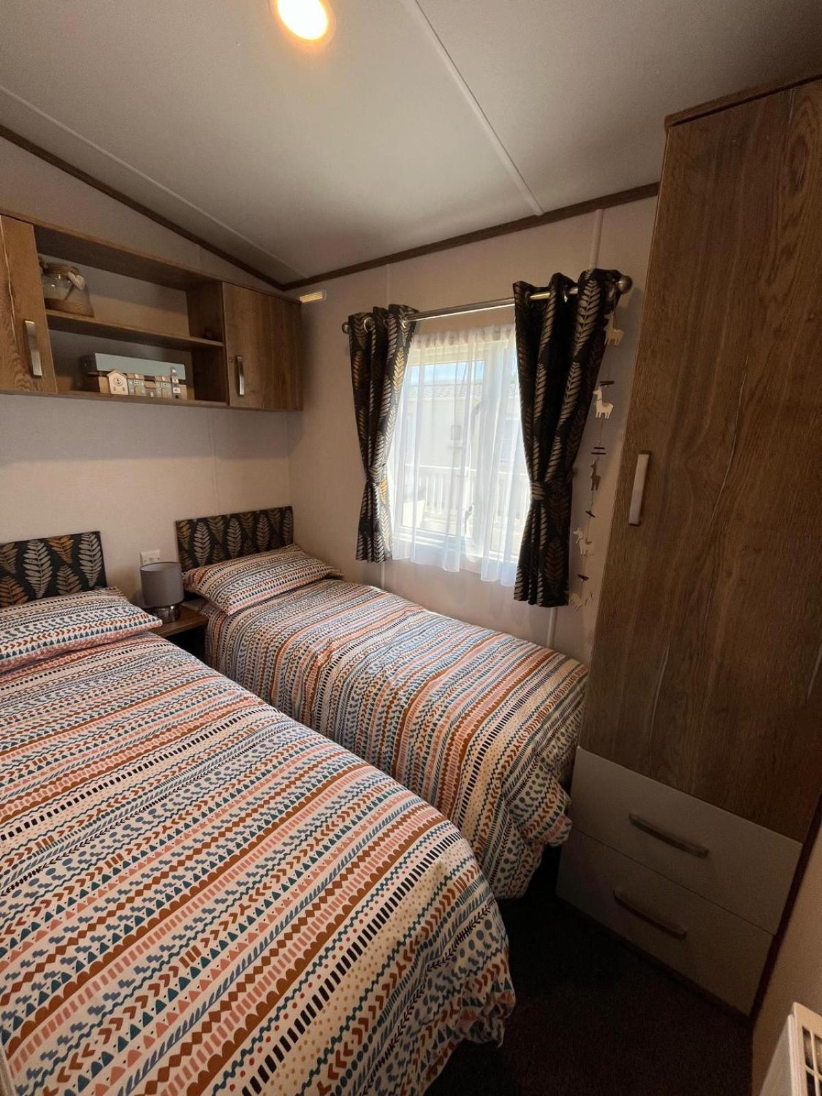 Visma Caravan Llanddwywe Bagian luar foto